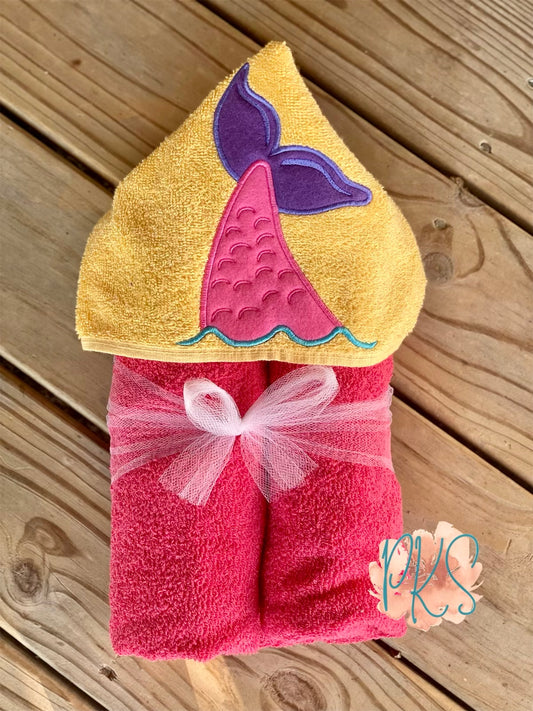 Mermaid Tail Hooded Towel