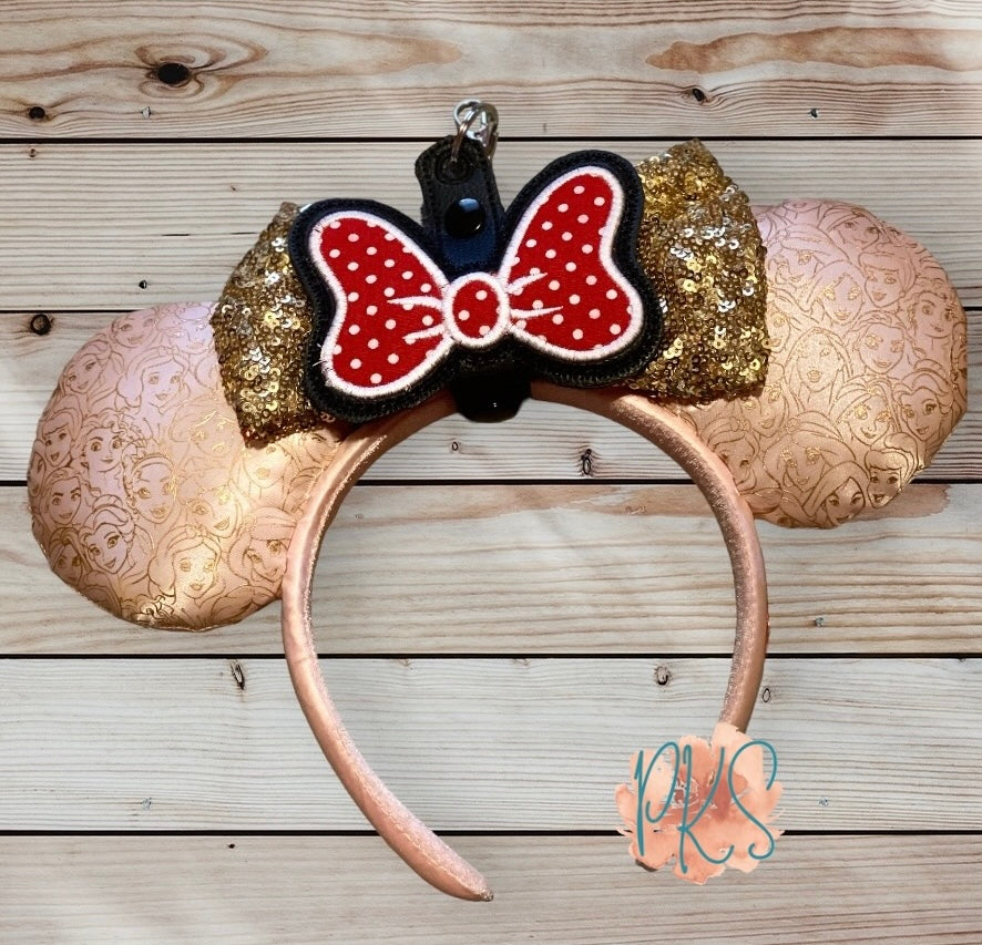 Headband / Sunglasses Holder Keychain
